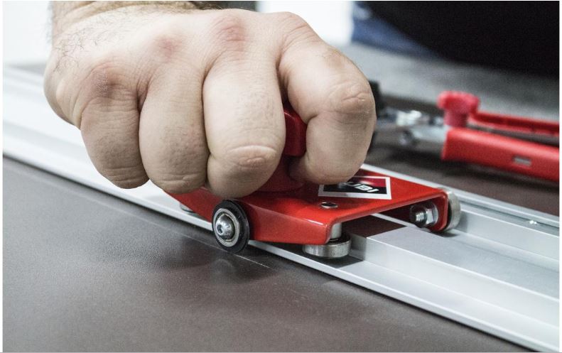 LARGE FORMAT CUTTING