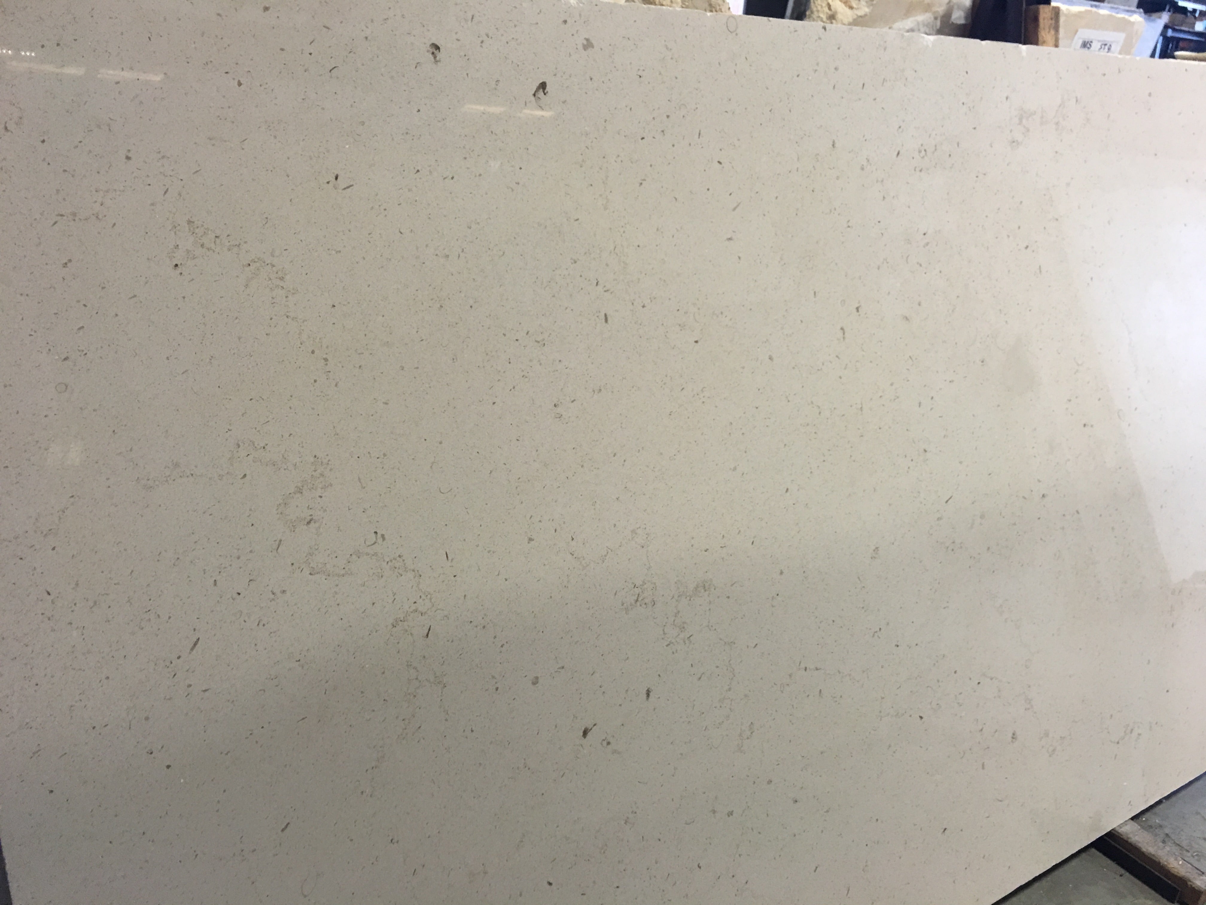 GASCOGNE BEIGE LIMESTONE POLISHED 2 CM